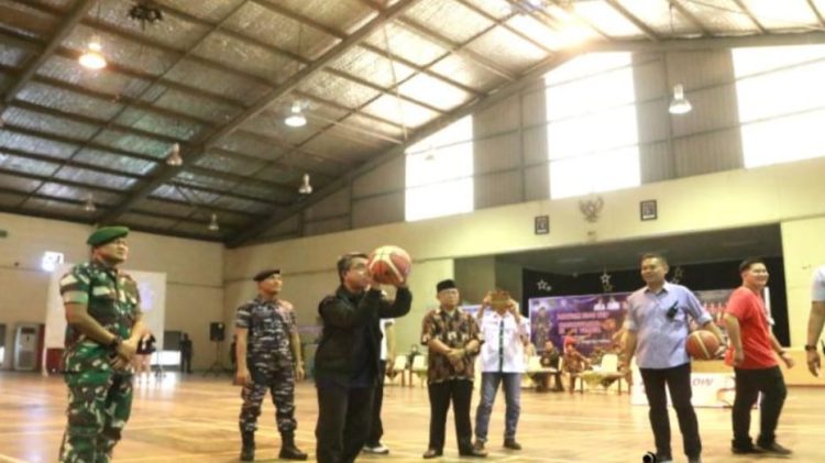 Bupati Kutim Ardiansyah Sulaiman  Buka  Turnamen Bola Basket Bertajuk Dandim Cup 2022