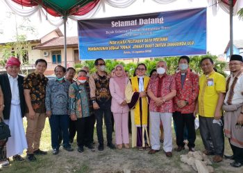 Gubernur Kaltim  Letakan Batu Pertama Pembangunan Gereja Toraja Jemaat Bukit Zaitun