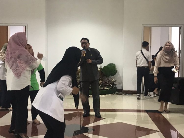 Lomba Karaoke Anggota DPRD Samarinda Peringati HUT RI