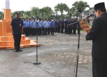 Peringati HUT RI ke 77 Sekretariat DPRD Kaltim  Laksanakan Upacara  Bendera