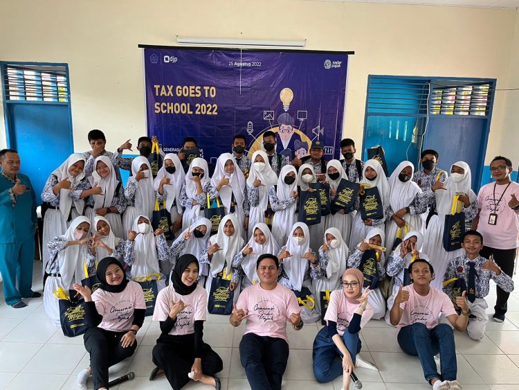  Pajak Tenggarong Gerilya Edukasi Pajak di SMPN 1 Loa Janan.