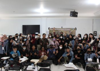 Mahasiswa Hubungan Internasional, Belajar Jurnalistik