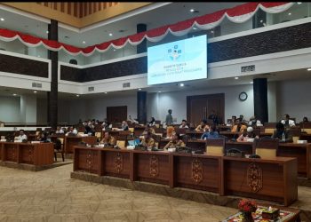 Rapat Paripurna DPRD Kota Samarinda Bahas APBD-P Tahun 2022.