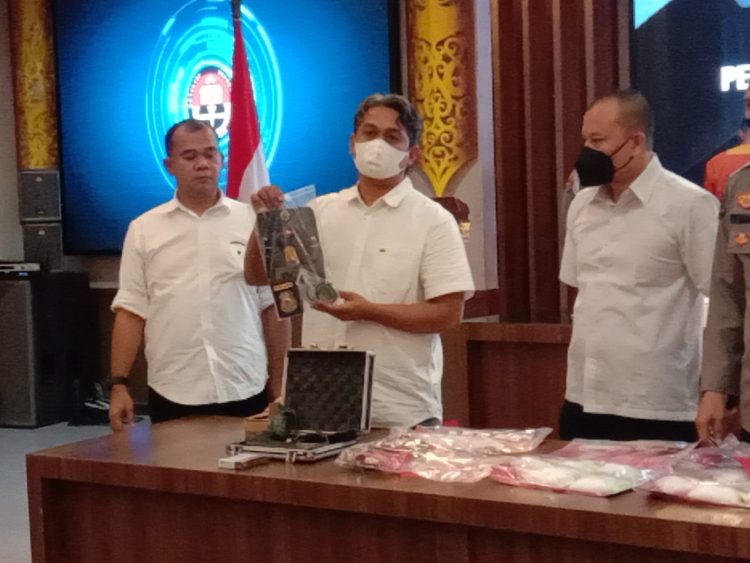Polisi Gadungan Tertangkap dengan Membawa Narkotika Sabu-sabu