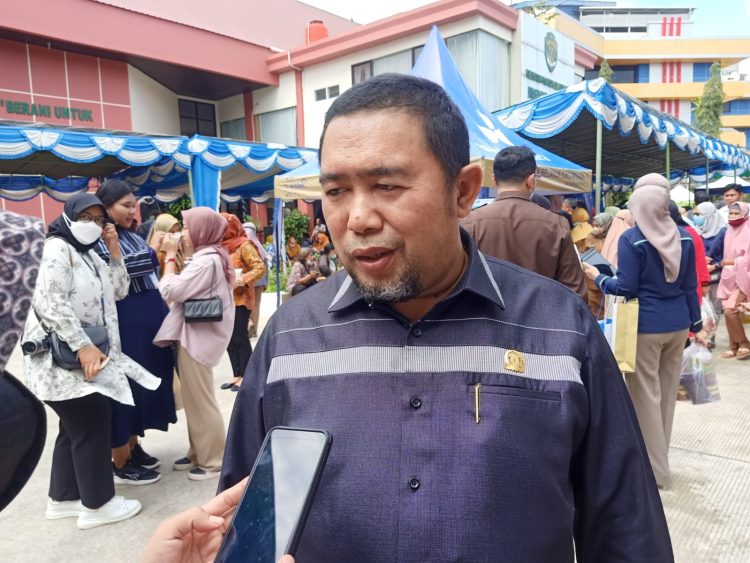 Fahruddin Pemerintah Tinjau Ulang Harga BBM