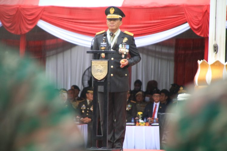 Di HUT TNI ke 77 Tingkat Kepercayaan Masyarakat  Paling Tinggi