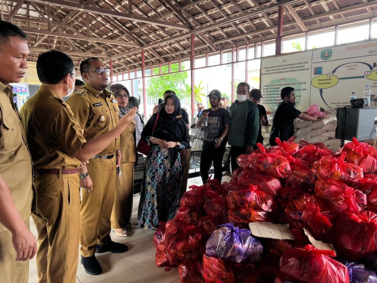 Pemkab Kutim Sebar 54.729 Paket Sembako dengan Harga Rp150 Ribu