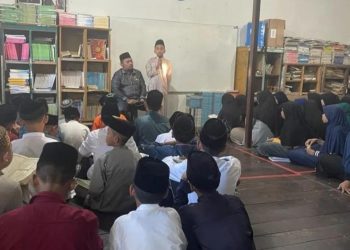 Faizal Rutin Memotivasi Santri di Yayasan Ibnu Sina