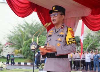 Jelang Natal dan Tahun Baru, Wakapolda Kaltim Pimpin Apel Ops Lilin Mahakam 2022