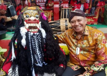 Rendi Susiswo Ismail  :  Seni Budaya Wayang Kulit dan Kuda Lumping  Penunjang Pariwisata Yang Harus di Lestarikan