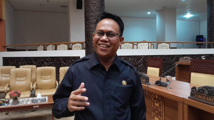 Samri Shaputra Wakil Ketua Komisi III DPRD Samarinda TPS Jalan Rajawali Tidak Prioritas Dipindahkan