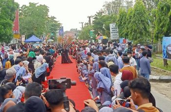 Masyarakat Antusias Ikuti Lomba Foto dan Video dengan HP di Car Free Day
