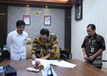 Komitmen Jaga Kualitas Penyiaran Kaltim, Diskominfo Tandatangani MoU Bersama KPID