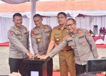 Walikota Samarinda Serahkan Tower  Enam Lantai Untuk Latihan Korps Brimob Polda Kaltim
