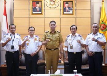Bahas Pengelolaan Sampah Bisa Menjadi Energi Walikota Terima  Kunjungan pimpinan Asia (CRIC)