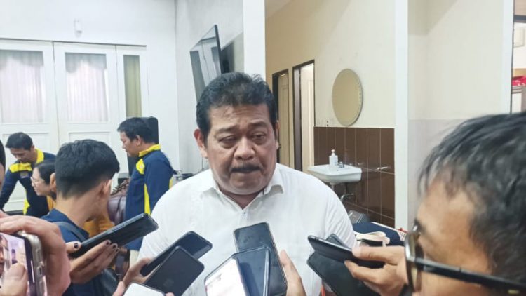 Abdulloh Menanggapi Mosi Dengan Santai.