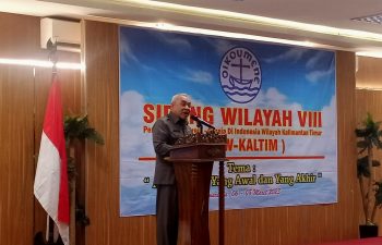 Gubernur Kaltim Beri Pesan Kedamaian Saat Pembukaan  Sidang PGIW Kaltim