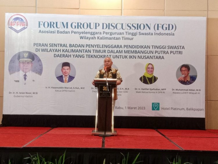 Gubernur Kaltim Isran Noor Membuka FGD Perguruan Tinggi Swasta