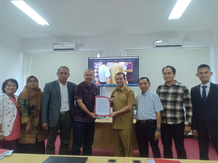 Wagub Kaltim Beri Apresiasi Tesis Mahasiswa Hukum Unmul