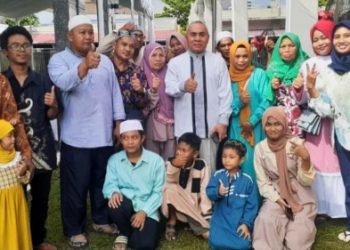 Hari Kedua Idul Fitri, Gubernur Kaltim Isran Noor Menyambut Silaturahmi Masyarakat