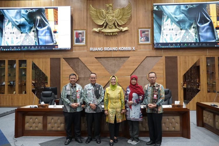 RDP RUU Kepariwisataan, Wawali Rusmadi Sampaikan Wisata Unggulan Susur Sungai yang Sekaligus Upaya Jaga Sejarah dan Budaya