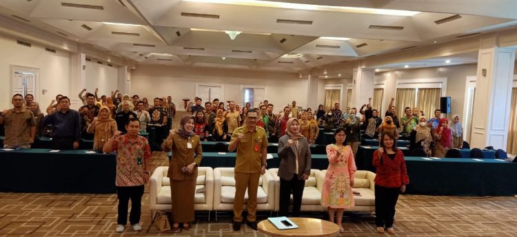 Rapat Kerja Pranata Humas Tahun 2003 Se Kalimantan Timur.