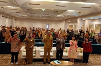 Rapat Kerja Pranata Humas Tahun 2003 Se Kalimantan Timur.