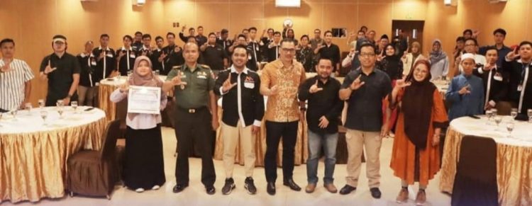 Diskominfo Kaltim Indeks Literasi Media Sosial di Kaltim Peringkat Tiga Nasional FGD Amsindo Kaltim Tangkal Hoax Jelang Pesta Demokrasi 2024