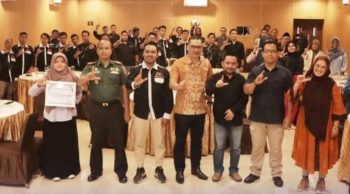 Diskominfo Kaltim Indeks Literasi Media Sosial di Kaltim Peringkat Tiga Nasional  FGD Amsindo Kaltim Tangkal Hoax Jelang Pesta Demokrasi 2024