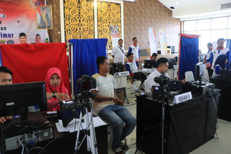 Pemerintah Provinsi  Kaltim : Mahakam Ulu Terbesar Perekaman KTP-El, Kutim Terendah