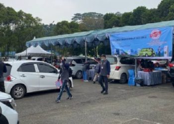 Dinas Lingkungan Hidup Melaksanakan Uji Emisi Gas Buang Kendaraan Roda Empat