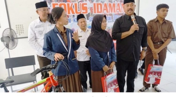 Edi Damansyah : Pelajar Marangkayu Harus Semangat dan Pantang Menyerah