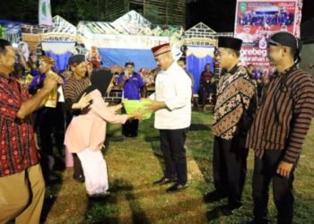 Bupati Kukar Ajak Warga Jaga Tradisi
