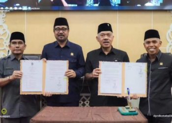 Wakil Ketua DPRD Balikpapan Pimpin Rapat  Paripurna  KUA PPAS 2024