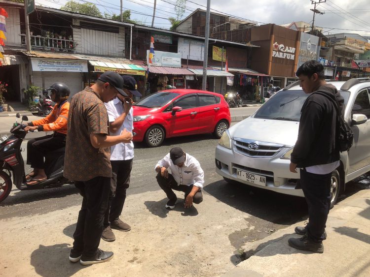 Anggota Komisi III DPRD Fadlianor Sidak Jalan Soekarno Hatta Km 2,5