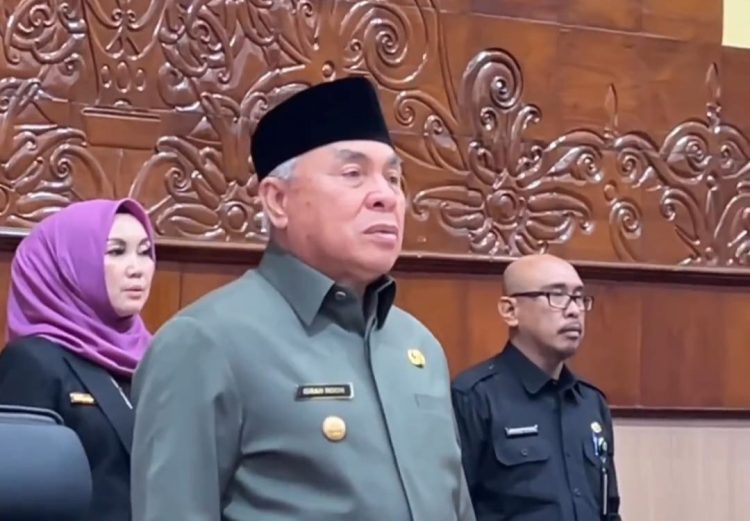 Isran-Hadi, Hadiri Rapat Paripurna  DPRD Provinsi  Kaltim