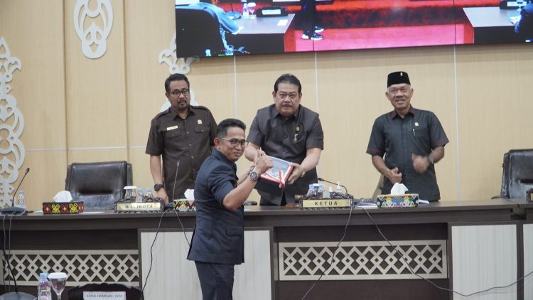 DPRD Gelar Rapat Paripurna Pembahasan Anggaran Pendapatan Dan Belanja Daerah.