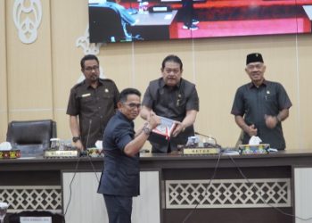 DPRD Gelar Rapat Paripurna Pembahasan Anggaran Pendapatan Dan Belanja Daerah.