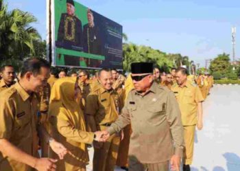 Jelang Akhir Jabatan, Isran Noor-Hadi Mulyadi Gelar Apel Bersama Para ASN