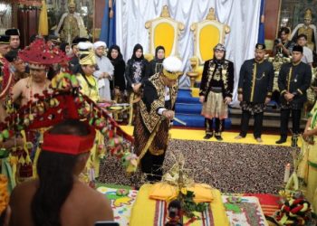 Gelar Kebangsawanan Dari Sultan Kutai