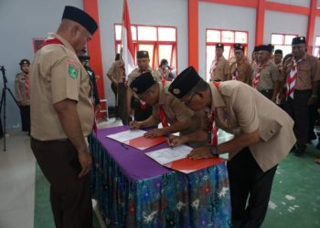 Bupati Lantik Gerakan Pramukan Sebulu 2022-2025