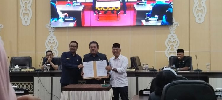 Rapat Paripurna Masa Sidang III Tentang Pembentukan Produk Hukum