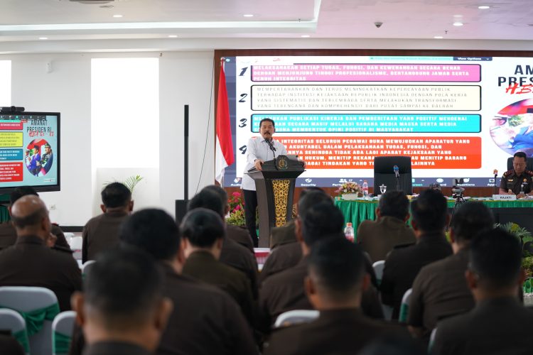 Jaksa Agung ST Burhanuddin Sampaikan Arahan Terkait Publikasi Kinerja dan Persiapan Pemilu 2024