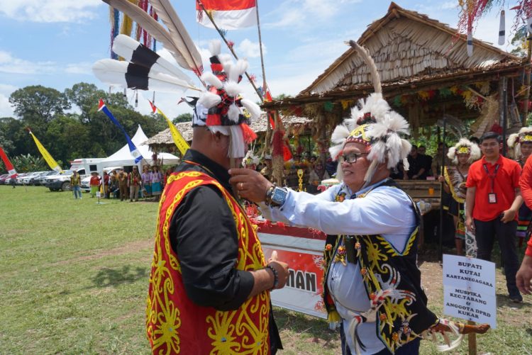 Bupati Hadiri Peringatan HUT ke-113 Desa Umaq Dian Tabang