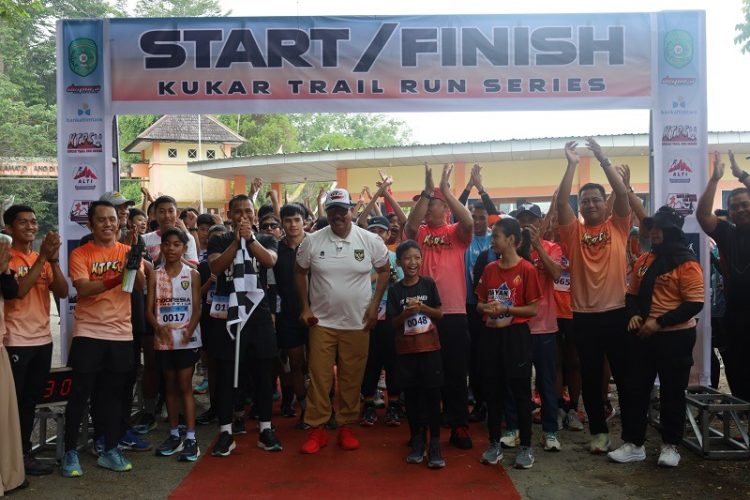 Bupati Kukar Lepas Kegiatan Latber Trail di Bensamar,  Jadi Daya Ungkit Ekonomi