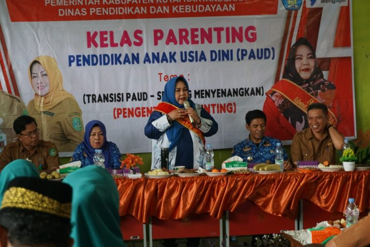 Bunda PAUD Kutai Kartanegara Buka Seminar dan Sosialiasi Parenting