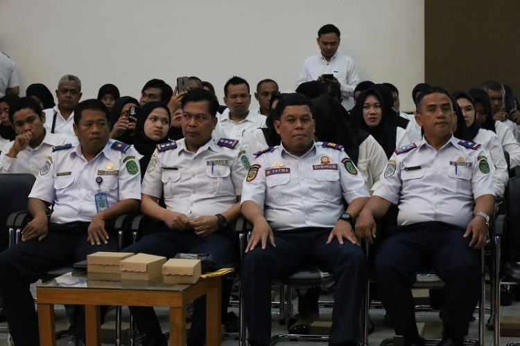 Diklat Kecakapan Awak Kapal dan Diklat Orientasi LLAJ