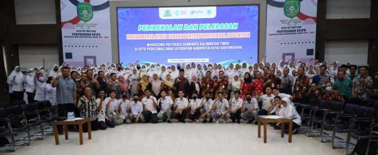 Ratusan Mahasiswa Poltekes Resmi di Lepas KKN di Puskesmas Kutai Kartanegara