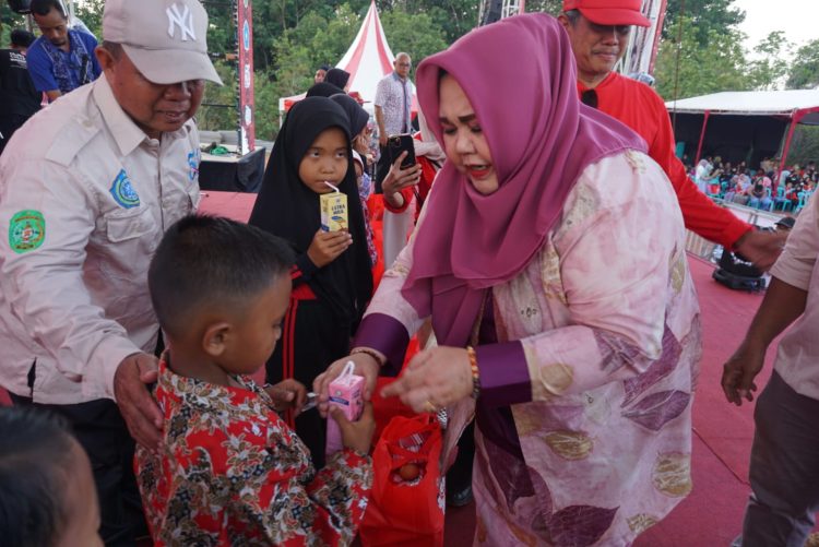 TP PKK Kukar Peringati HKG PKK ke 51 dan Gerakan Minum Susu dan Makan Telur