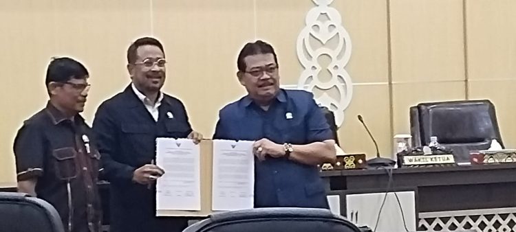 Rapat Paripurna Tentang Penyampaian Pandangan Fraksi